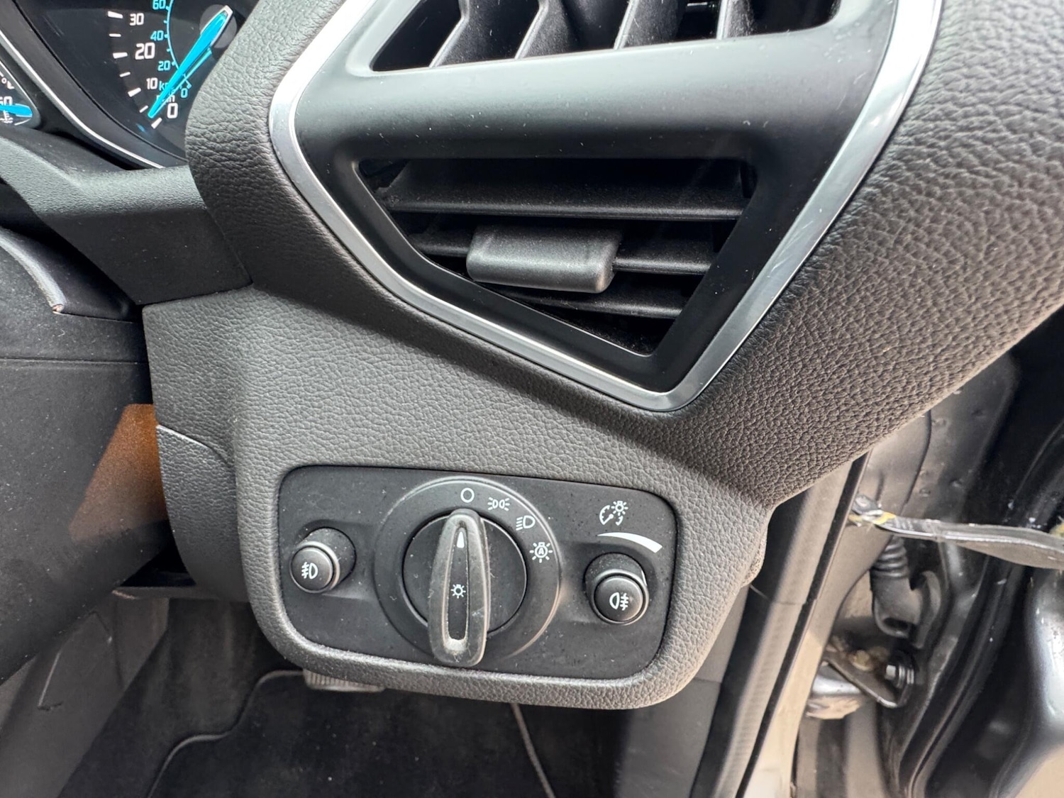 Used Ford Kuga 2013 for sale - 77783673: Photo 45