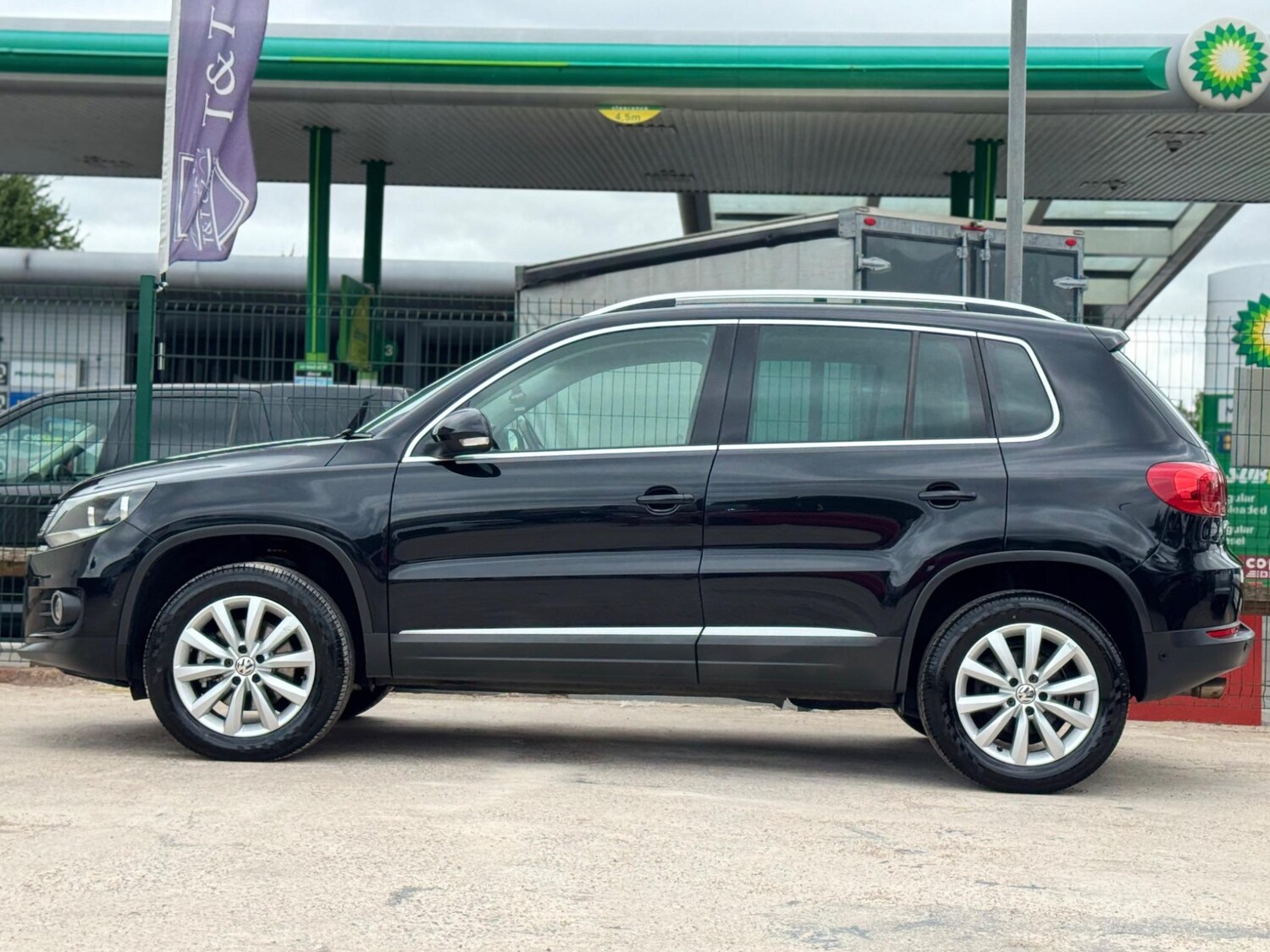 Vehicle 27