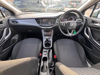 Used Vauxhall Astra 2017 for sale - 77359070: Photo