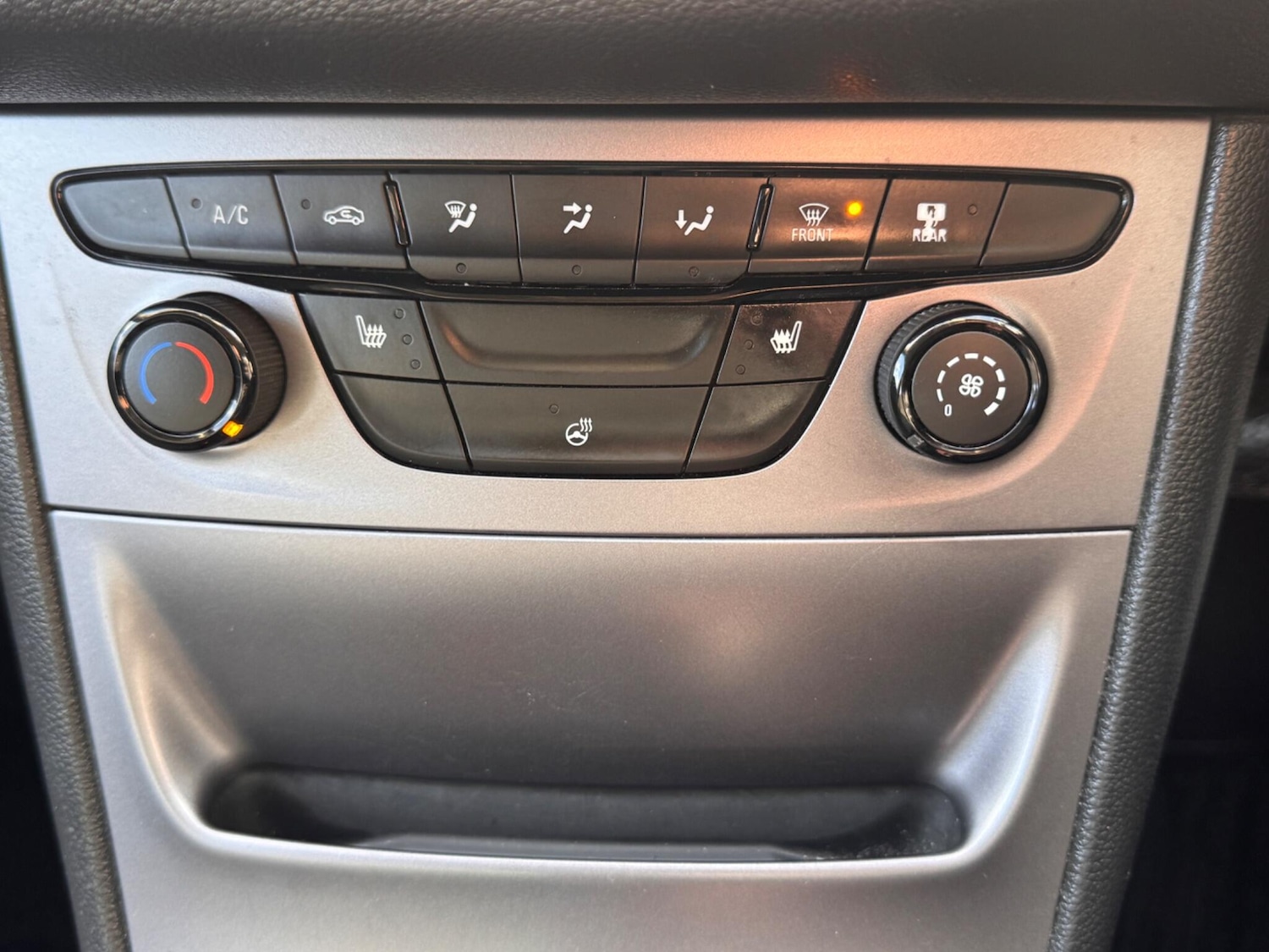 Used Vauxhall Astra for sale - 77359070: Photo 42