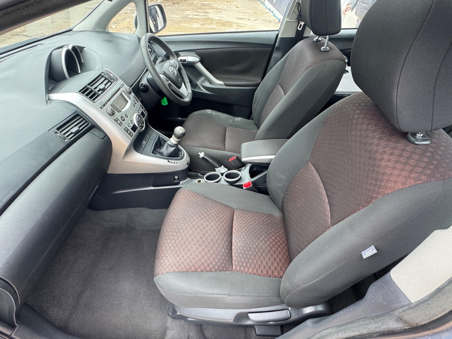 Used Toyota Verso 2011 for sale - 77709950: Photo 32