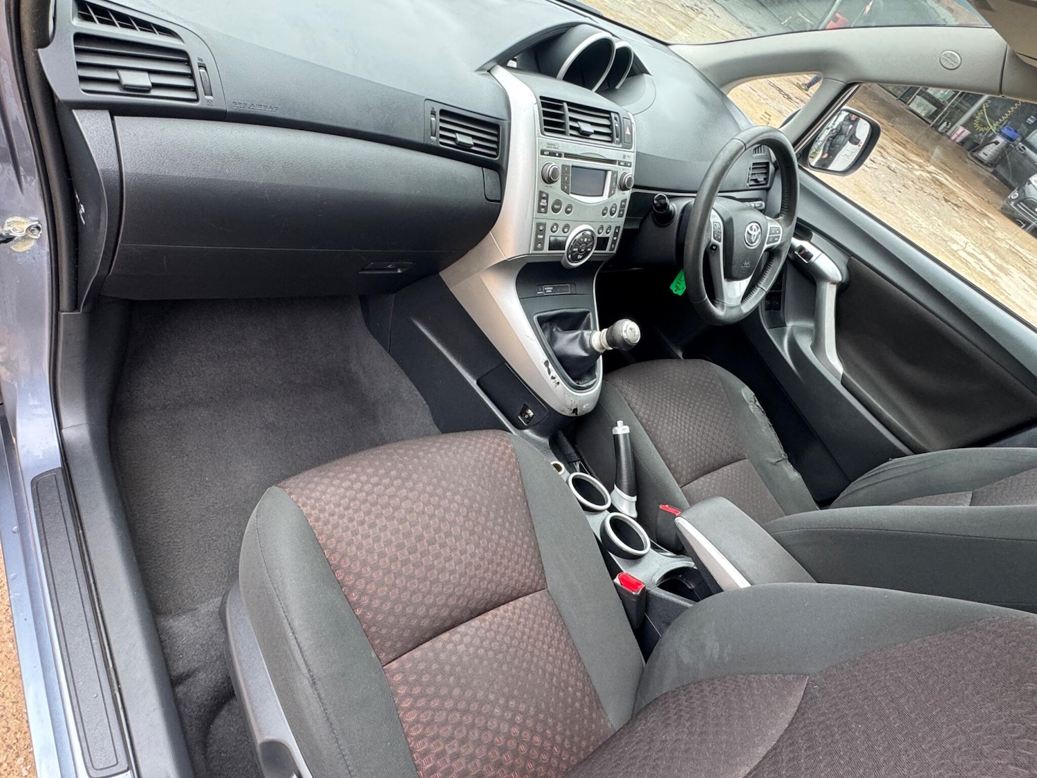 Used Toyota Verso 2011 for sale - 77709950: Photo 33