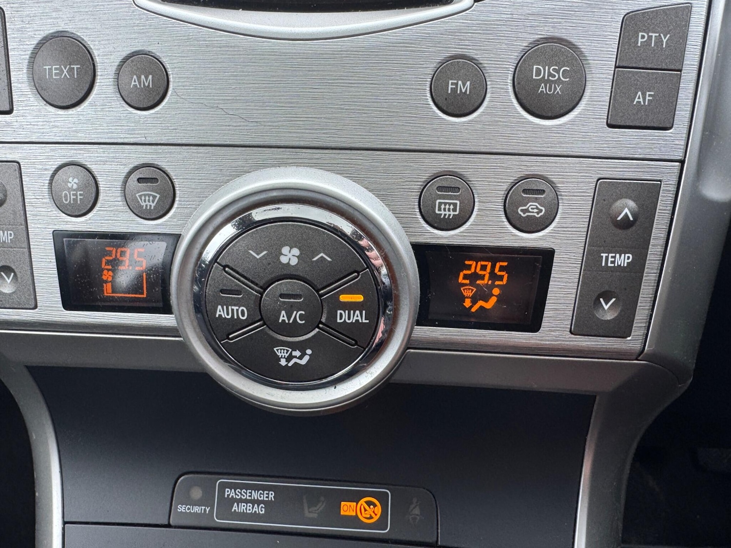 Used Toyota Verso 2011 for sale - 77709950: Photo 39