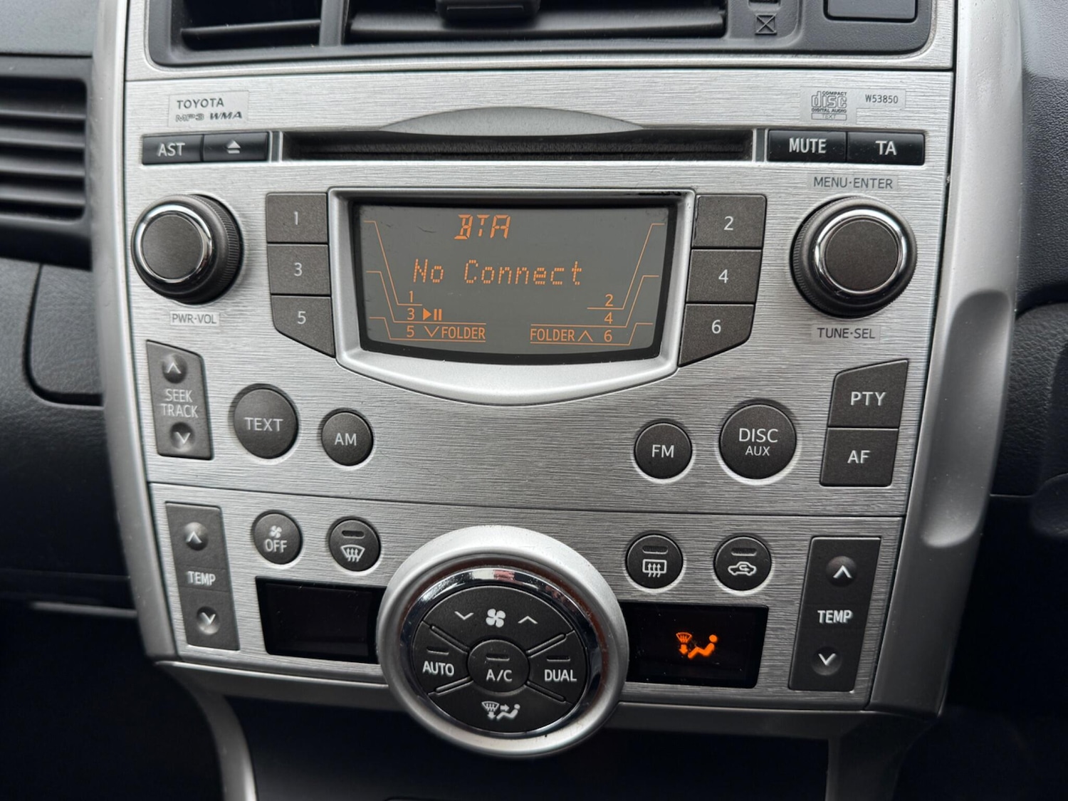 Used Toyota Verso 2011 for sale - 77709950: Photo 40