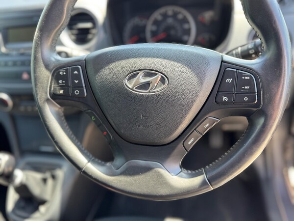 Used Hyundai i10 2017 for sale - 75224482: Photo 32