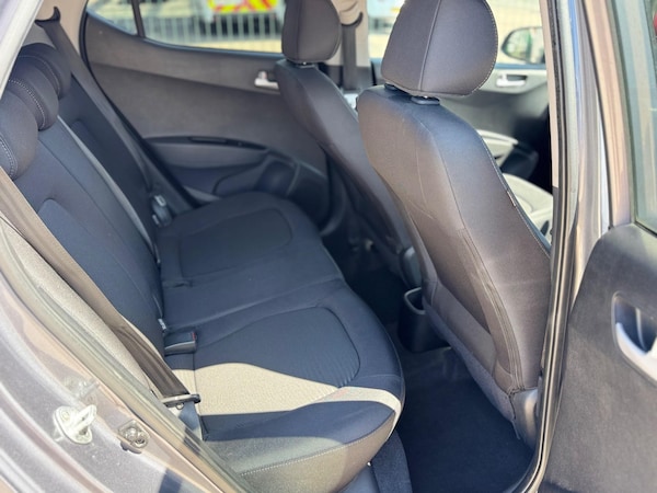 Used Hyundai i10 2017 for sale - 75224482: Photo 33