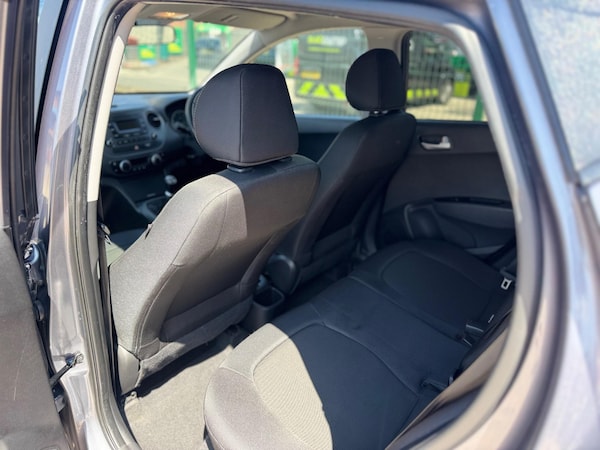 Used Hyundai i10 2017 for sale - 75224482: Photo 36