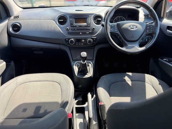 Used Hyundai i10 2017 for sale - 75224482: Photo 3