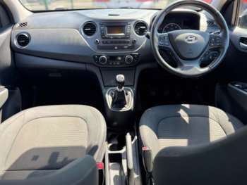 Used Hyundai i10 2017 for sale - 75224482: Photo