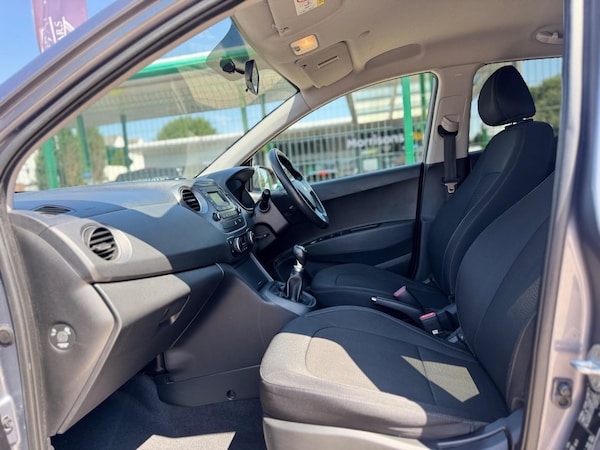 Used Hyundai i10 2017 for sale - 75224482: Photo 40