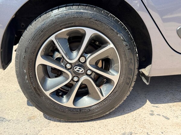 Used Hyundai i10 2017 for sale - 75224482: Photo 42