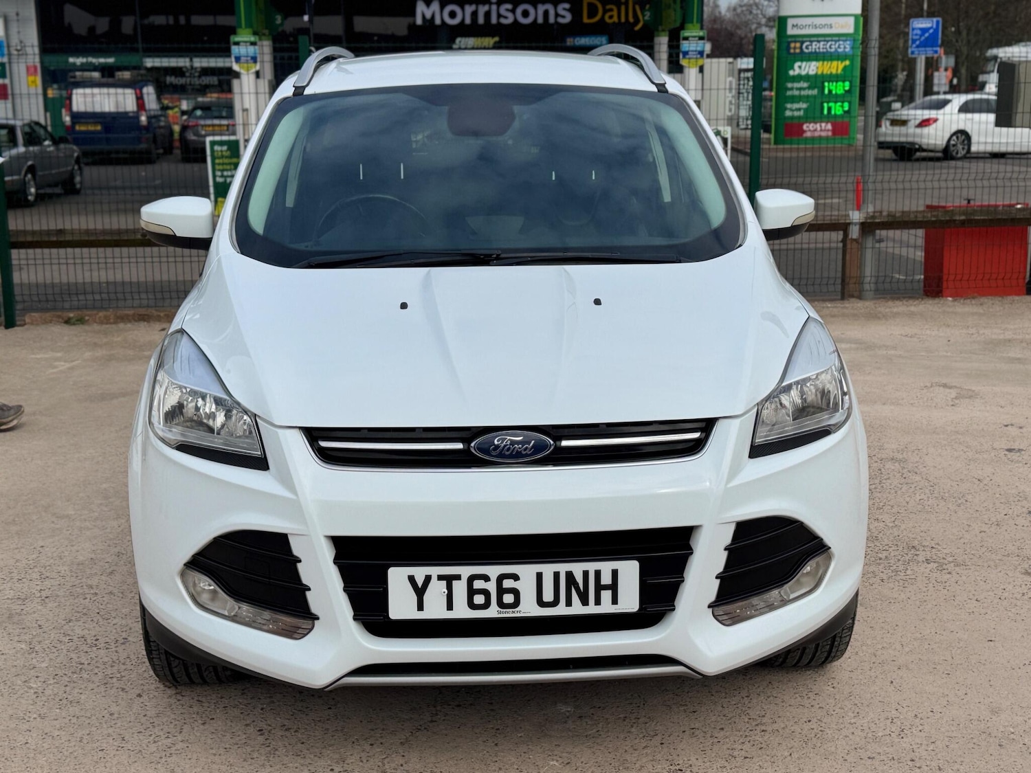 Used Ford Kuga 2016 for sale - 77993621: Photo 2