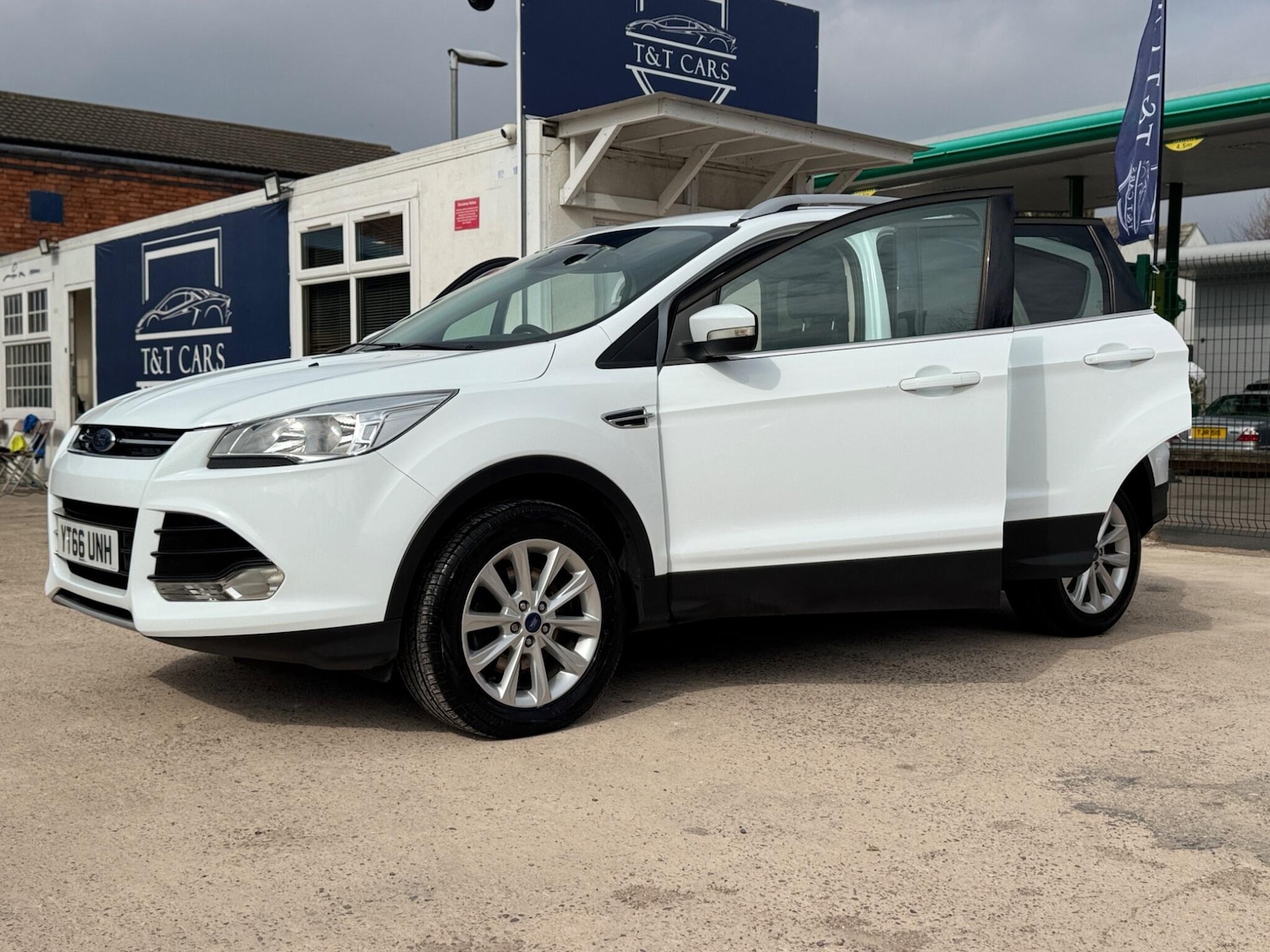 Used Ford Kuga 2016 for sale - 77993621: Photo 23