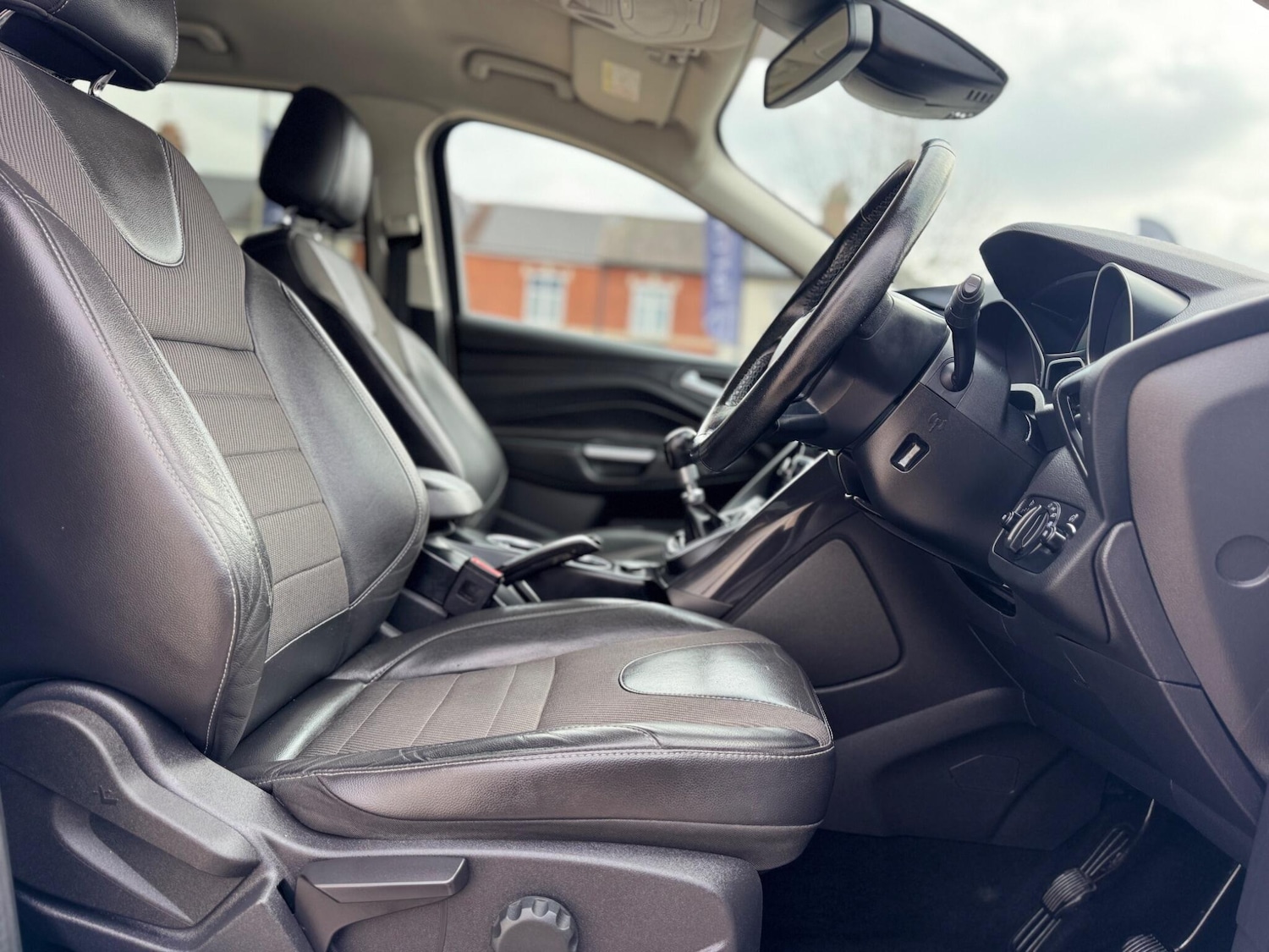 Used Ford Kuga 2016 for sale - 77993621: Photo 28