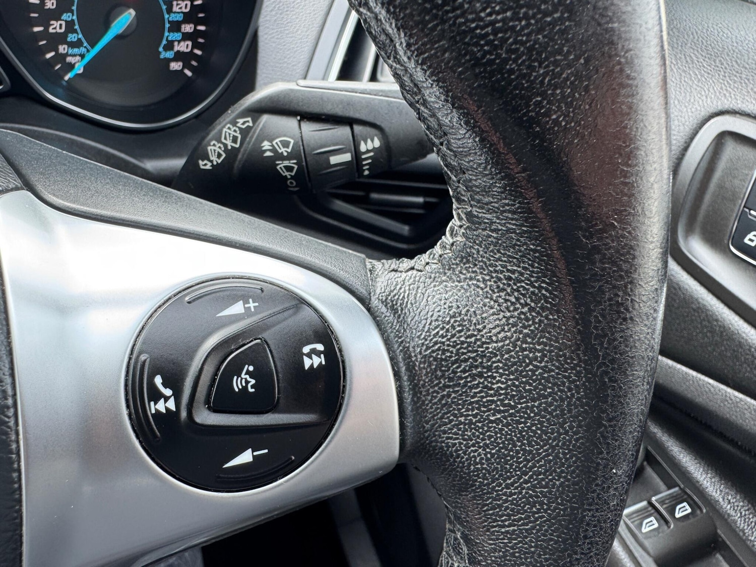 Used Ford Kuga 2016 for sale - 77993621: Photo 45