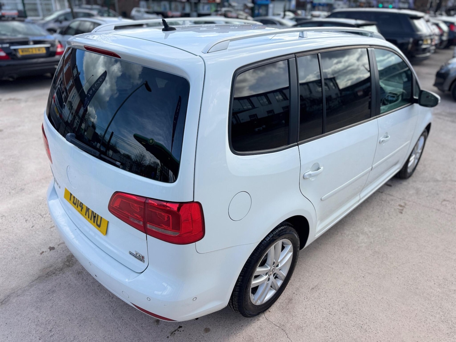 Used Volkswagen Touran for sale - 78141555: Photo 17