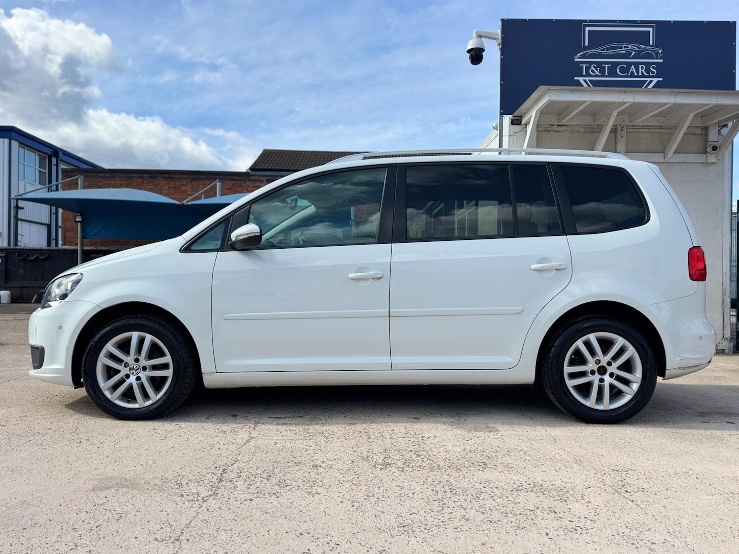 Used Volkswagen Touran for sale - 78141555: Photo 18