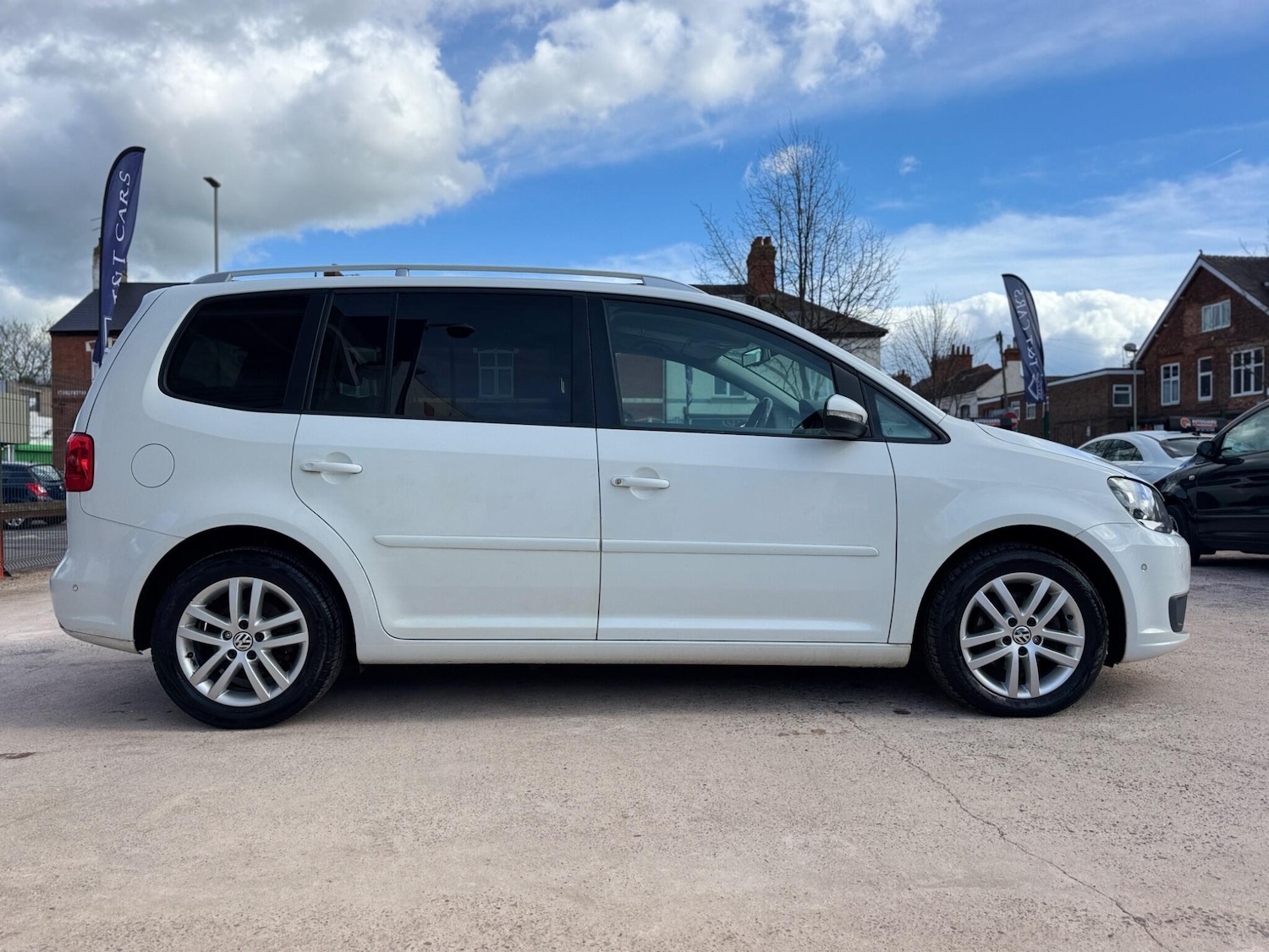 Used Volkswagen Touran for sale - 78141555: Photo 19