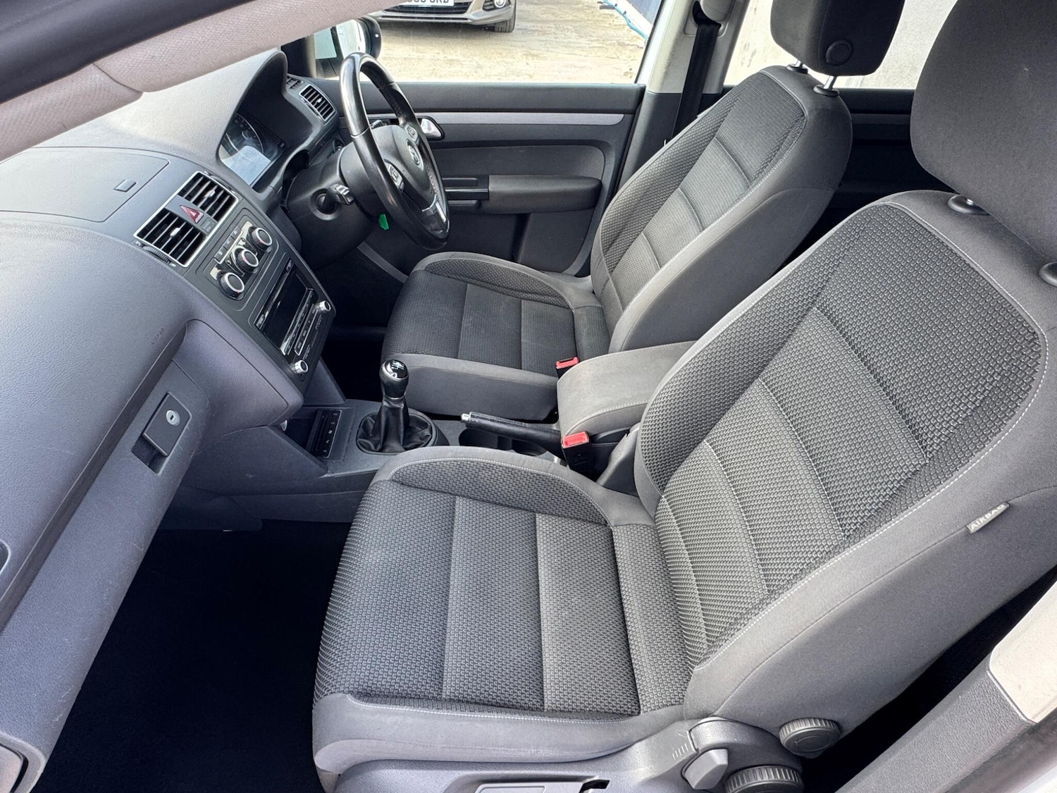 Used Volkswagen Touran for sale - 78141555: Photo 35