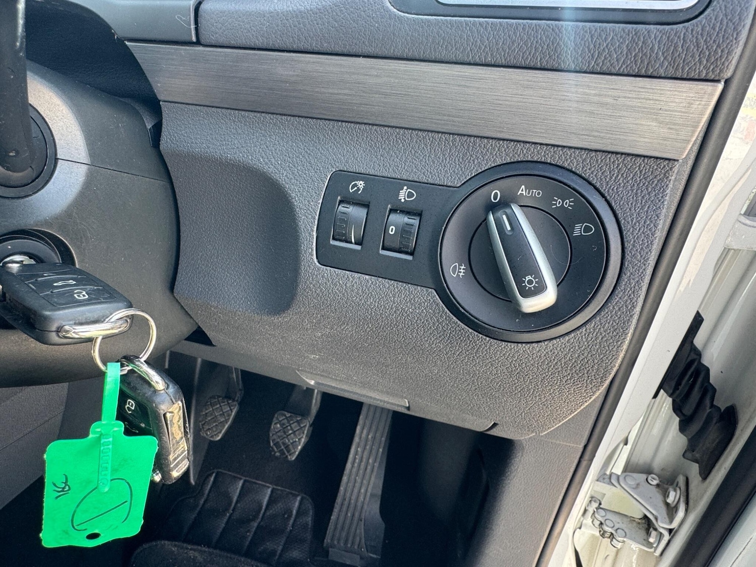 Used Volkswagen Touran for sale - 78141555: Photo 41