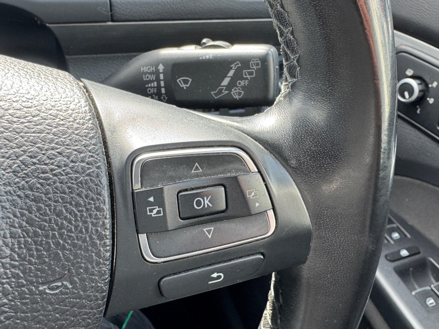 Used Volkswagen Touran for sale - 78141555: Photo 42