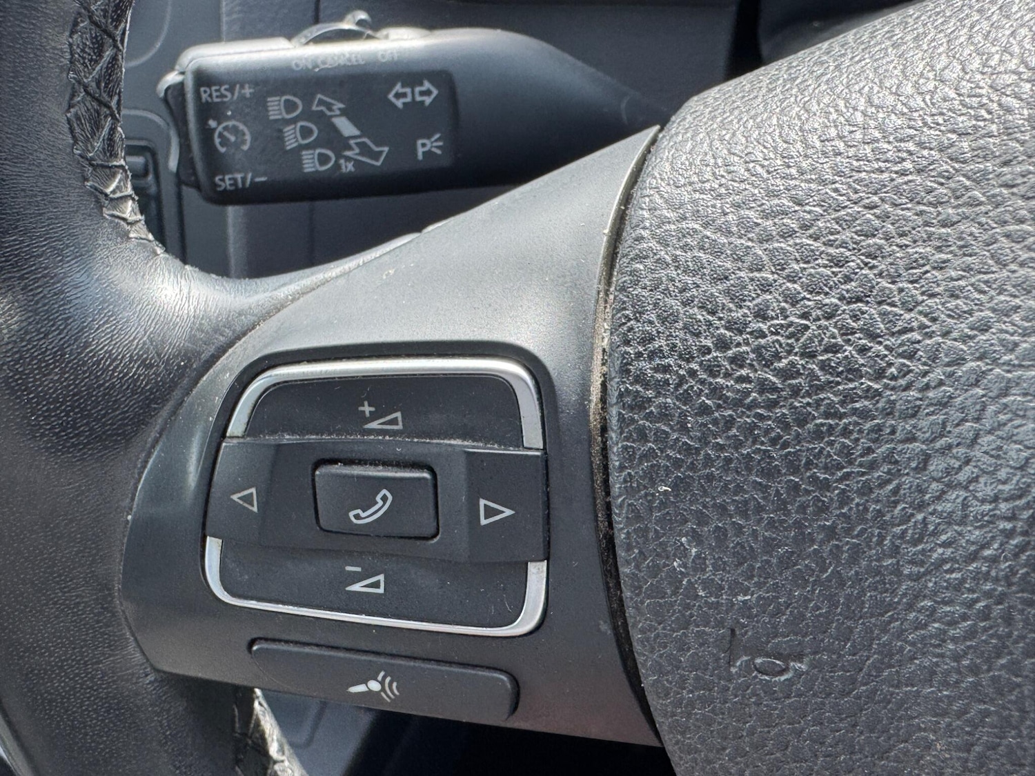 Used Volkswagen Touran for sale - 78141555: Photo 43