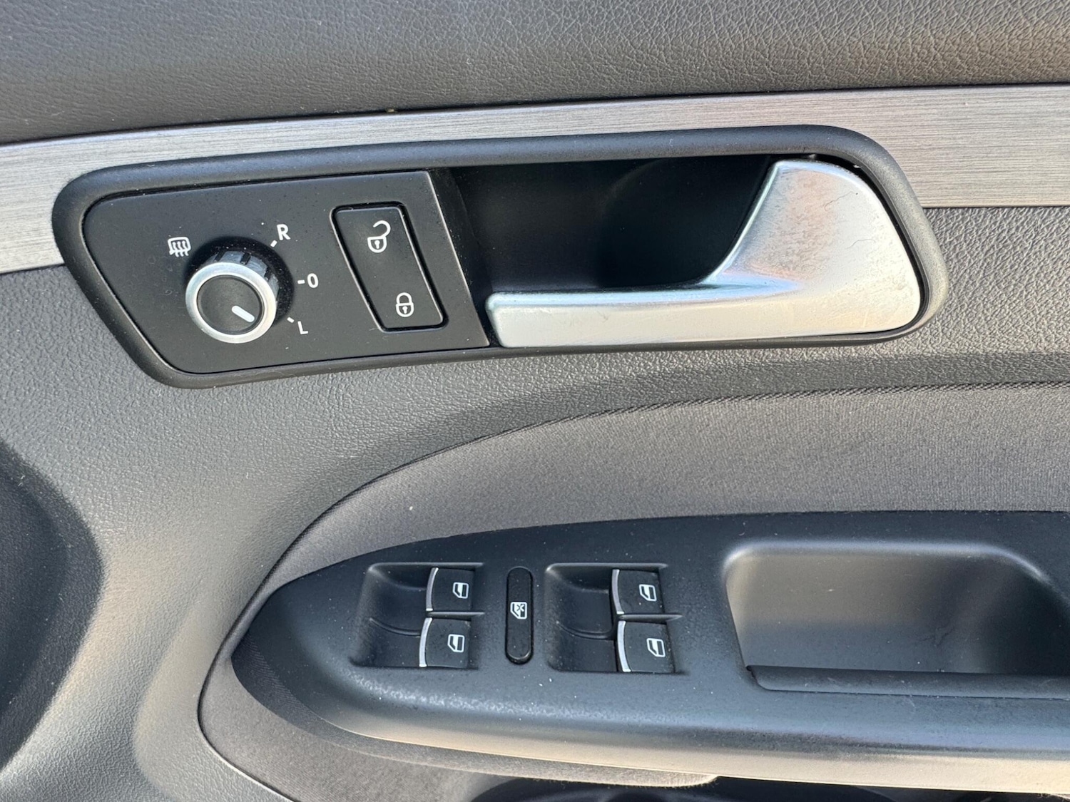 Used Volkswagen Touran for sale - 78141555: Photo 44