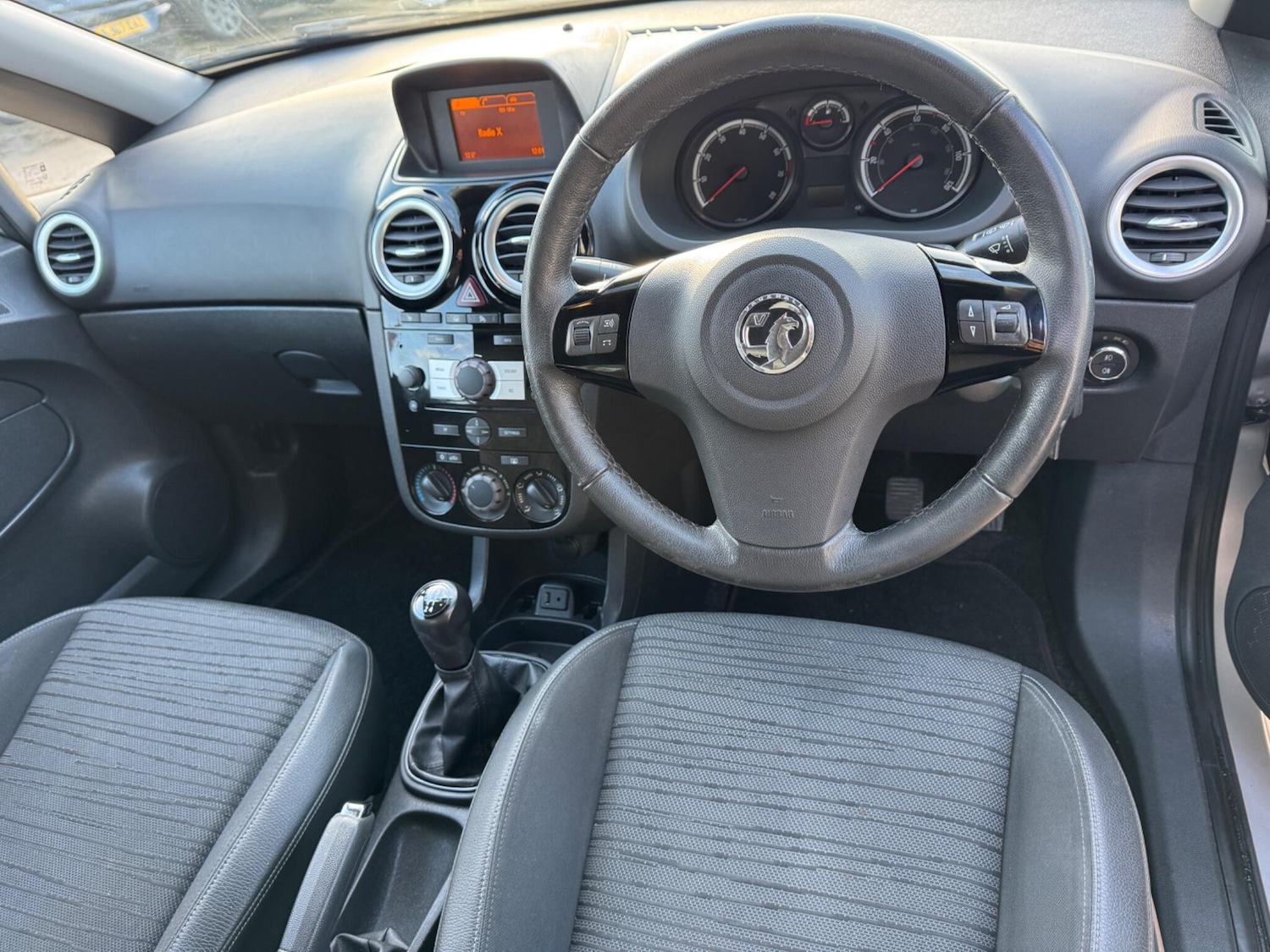 Used Vauxhall Corsa 2014 for sale - 76899103: Photo 3