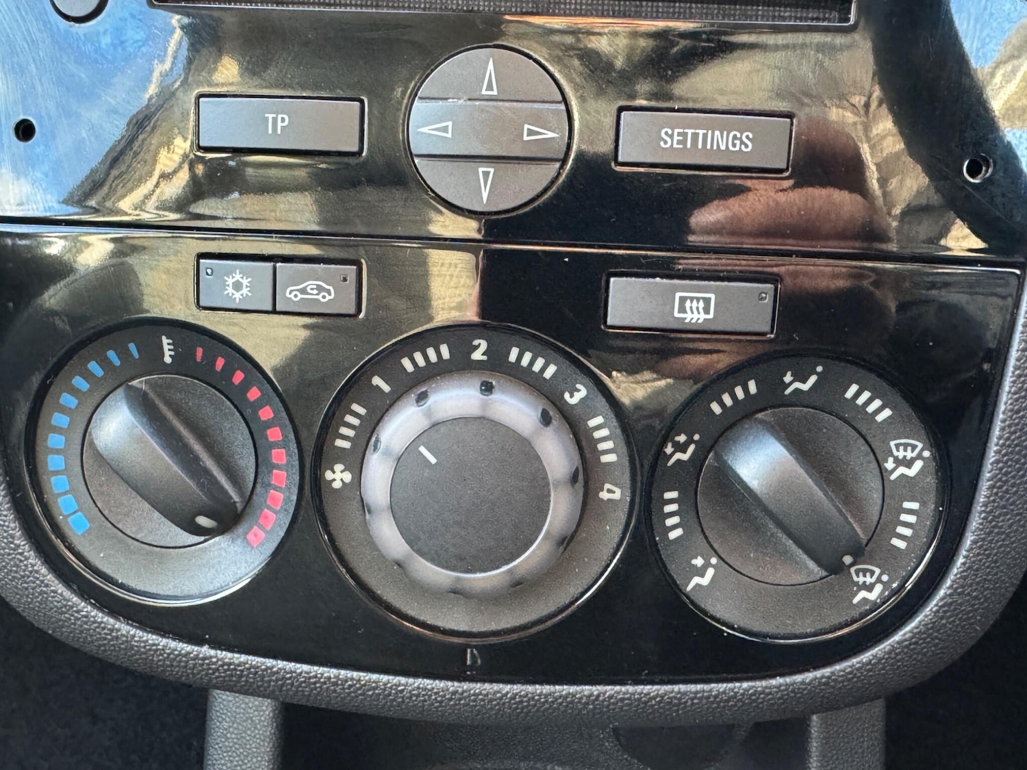 Used Vauxhall Corsa 2014 for sale - 76899103: Photo 35