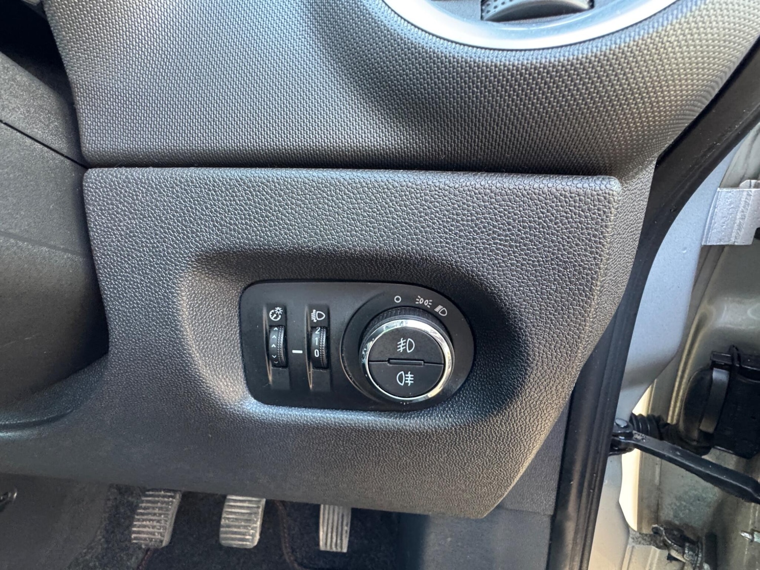 Used Vauxhall Corsa 2014 for sale - 76899103: Photo 39