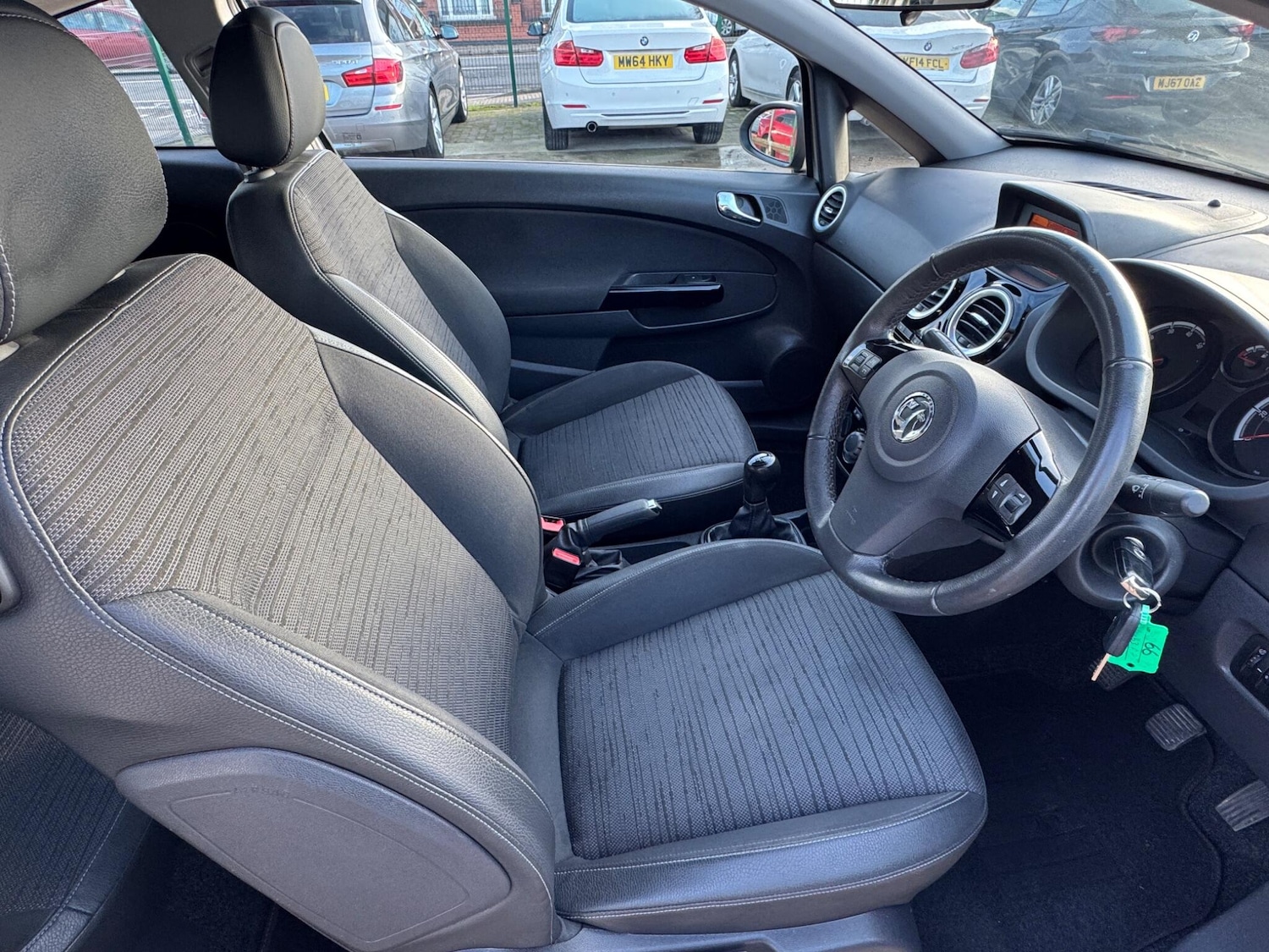 Used Vauxhall Corsa 2014 for sale - 76899103: Photo 4