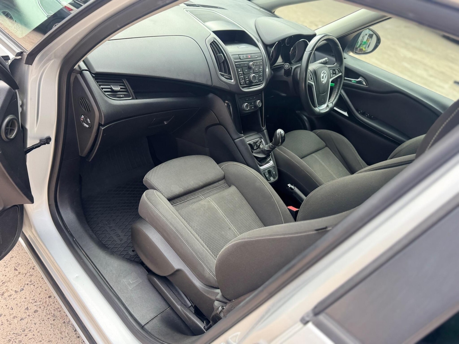 Used Vauxhall Zafira 2013 for sale - 76702414: Photo 4