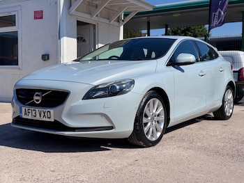 Used Volvo V40 2013 for sale - 79144928: Photo