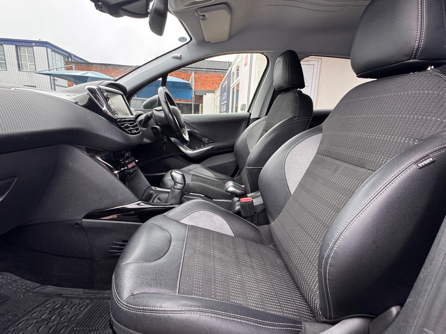 Used Peugeot 2008 2017 for sale - 77253604: Photo 31