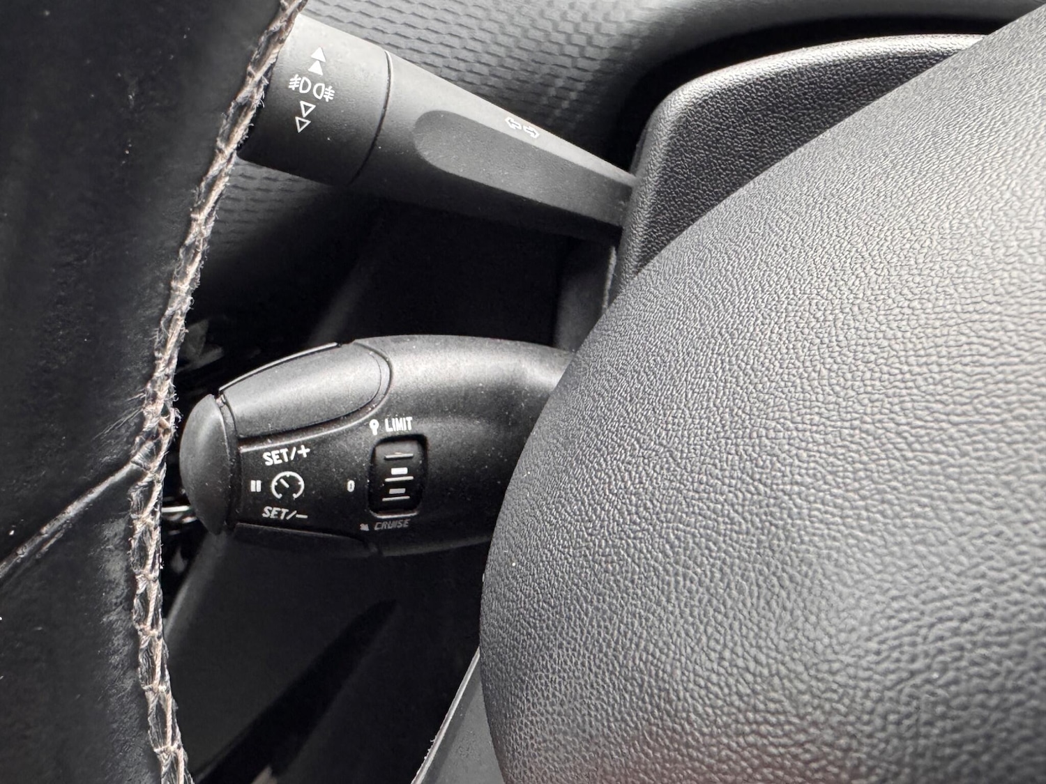 Used Peugeot 2008 2017 for sale - 77253604: Photo 42