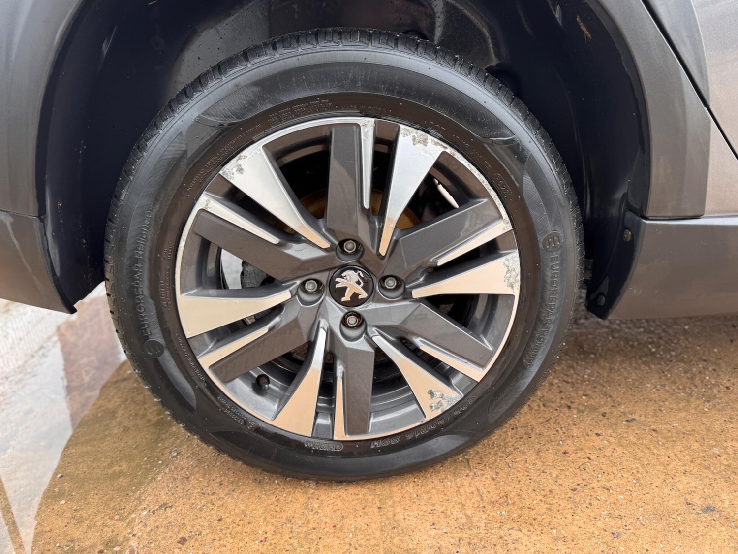 Used Peugeot 2008 2017 for sale - 77253604: Photo 43