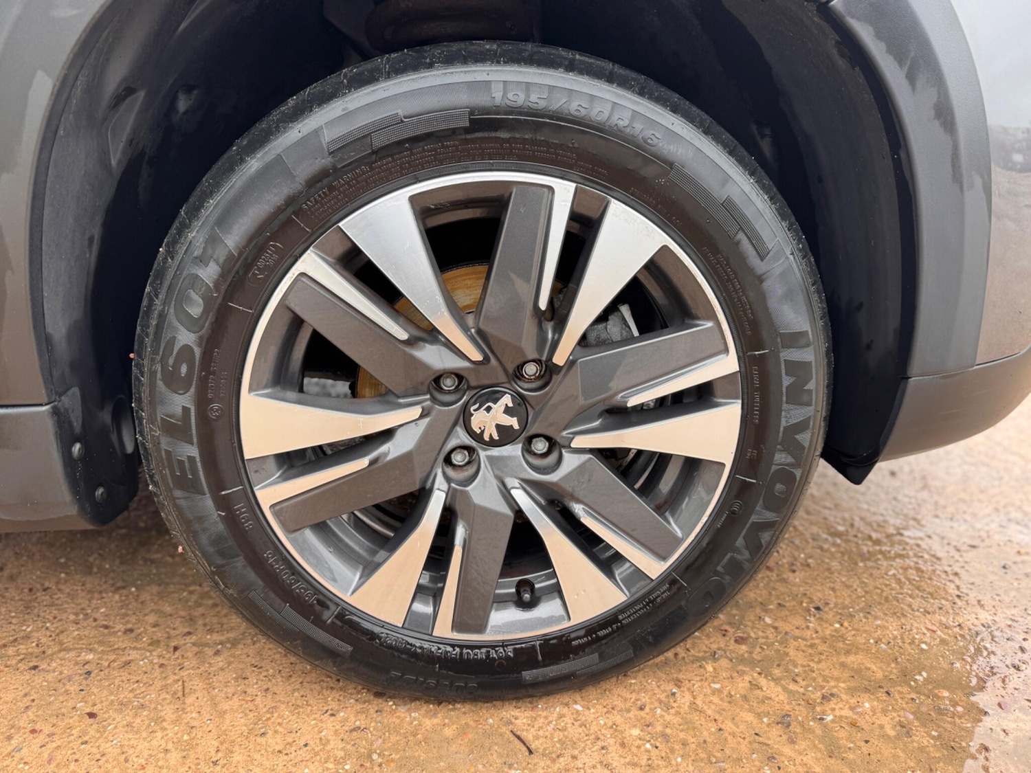 Used Peugeot 2008 2017 for sale - 77253604: Photo 46