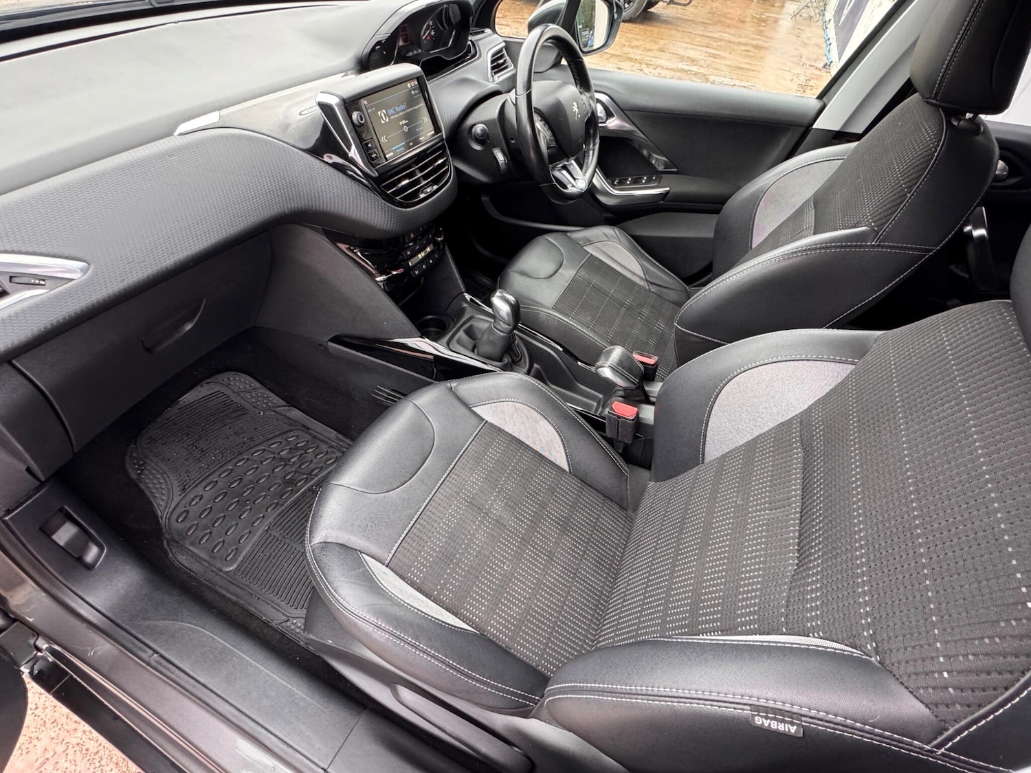 Used Peugeot 2008 2017 for sale - 77253604: Photo 6