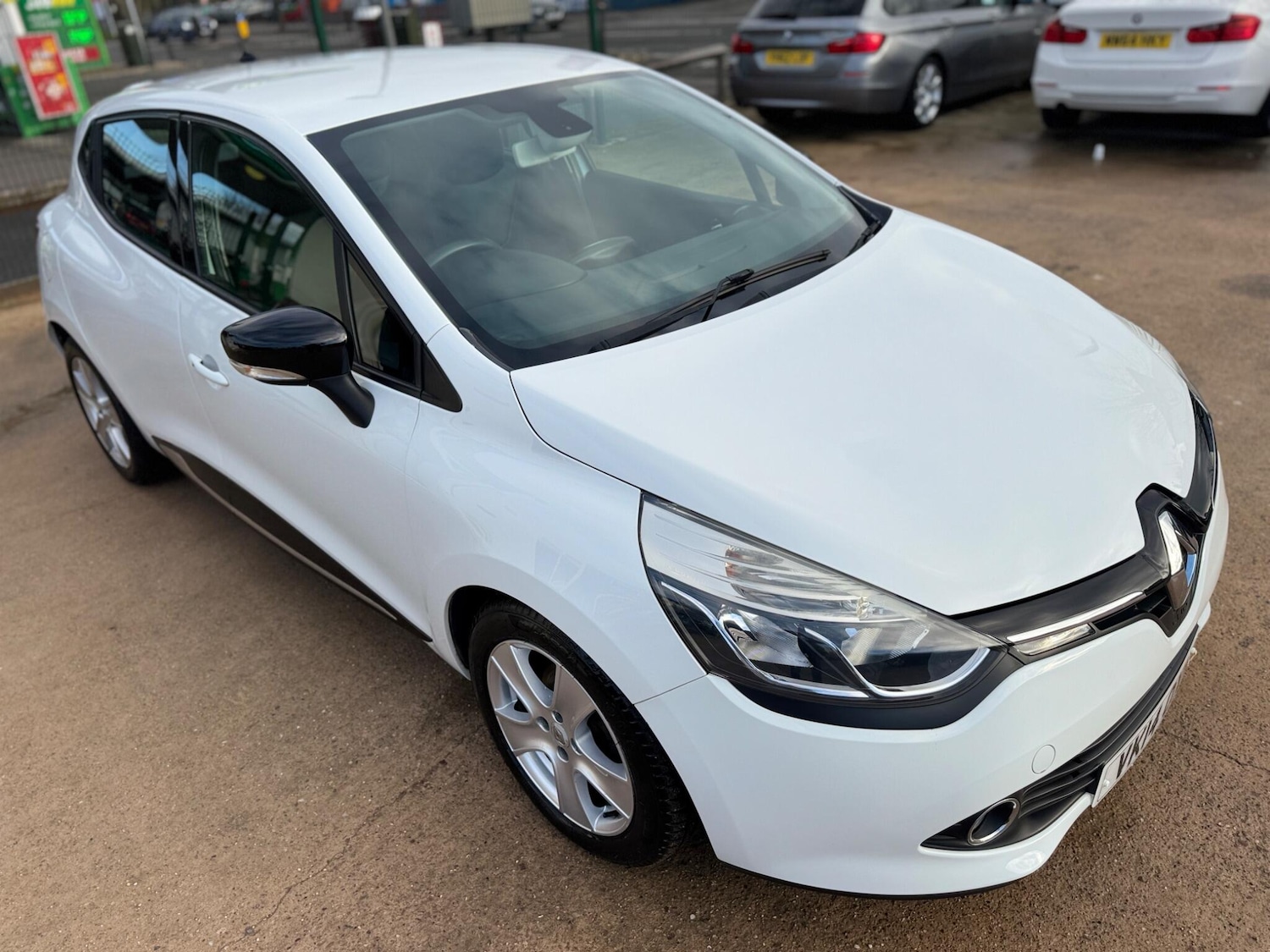 Used Renault Clio 2014 for sale - 76689296: Photo 18