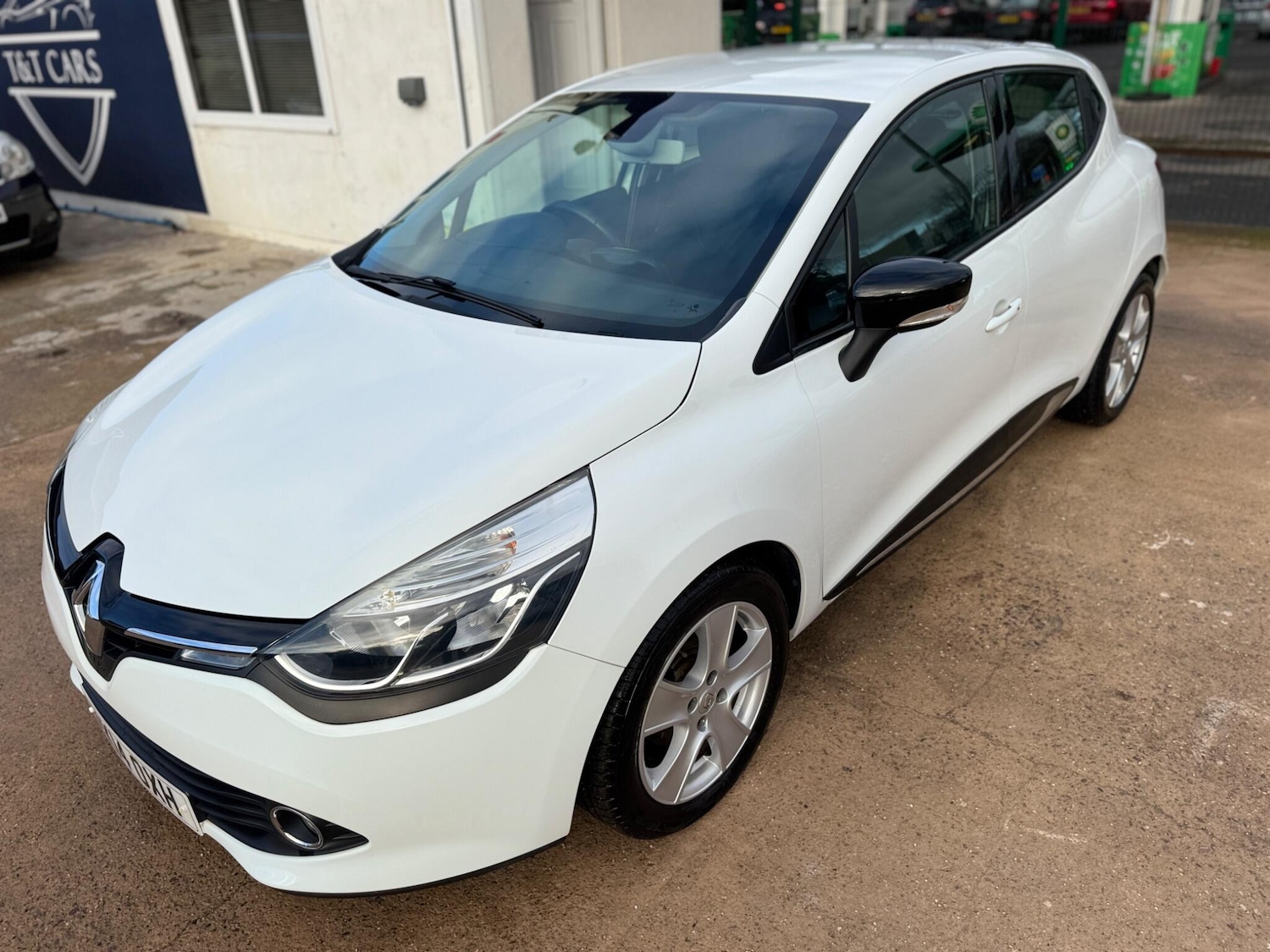 Used Renault Clio 2014 for sale - 76689296: Photo 19