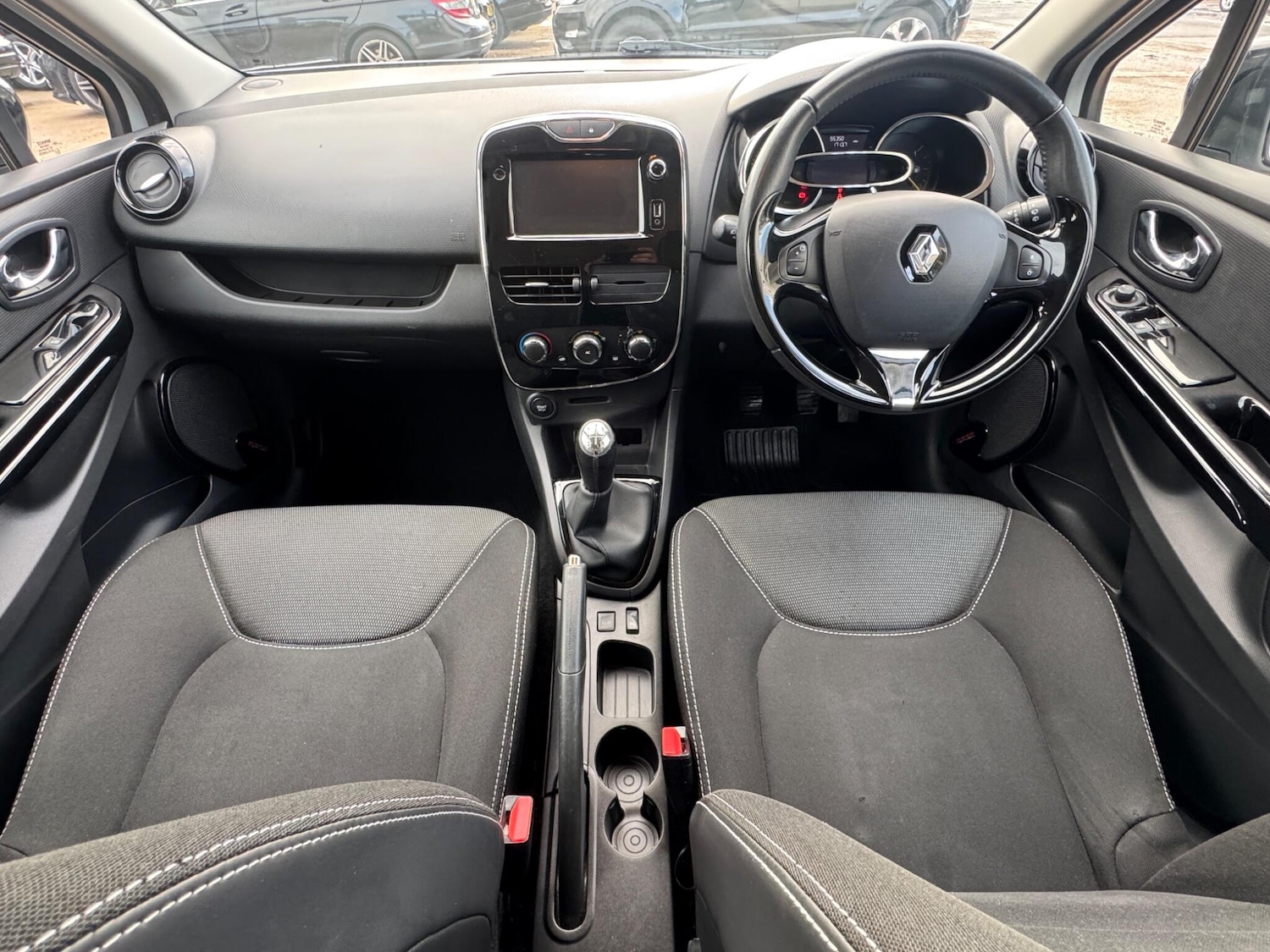 Used Renault Clio 2014 for sale - 76689296: Photo 3