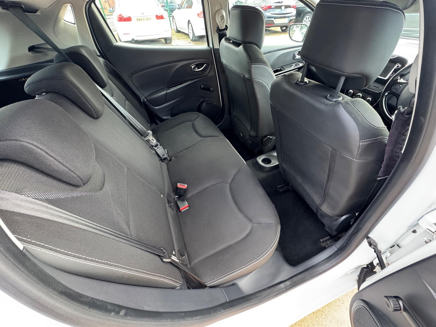 Used Renault Clio 2014 for sale - 76689296: Photo 36