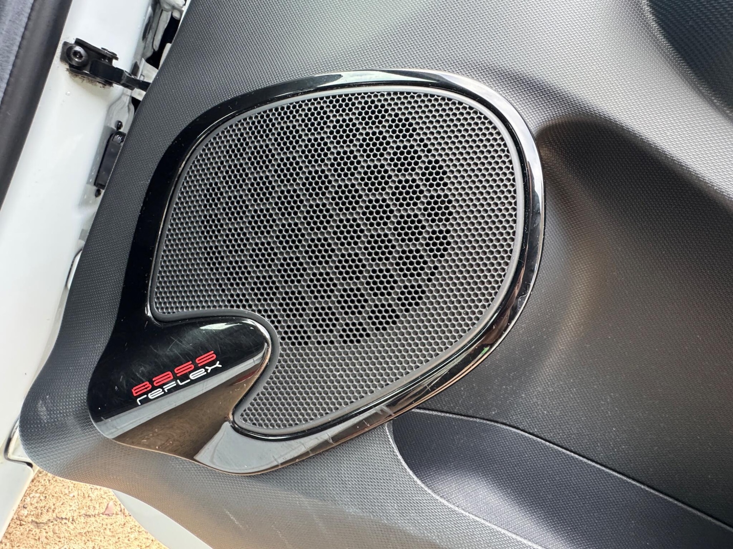 Used Renault Clio 2014 for sale - 76689296: Photo 37