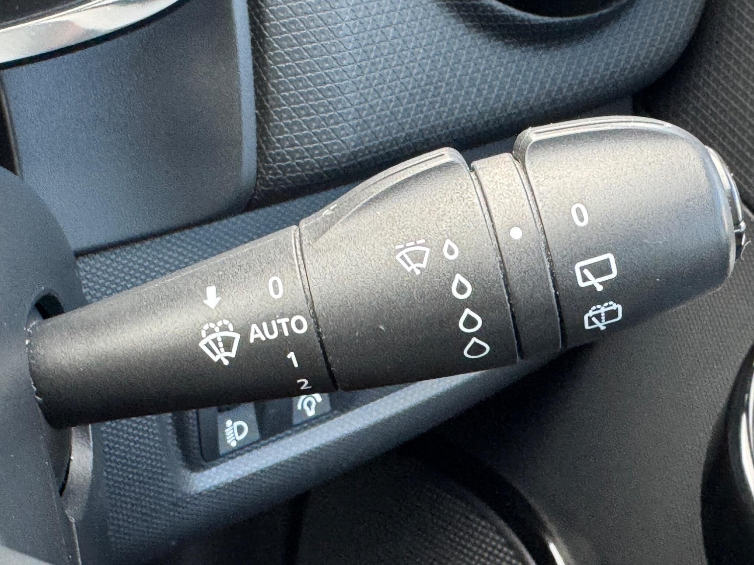 Used Renault Clio 2014 for sale - 76689296: Photo 47