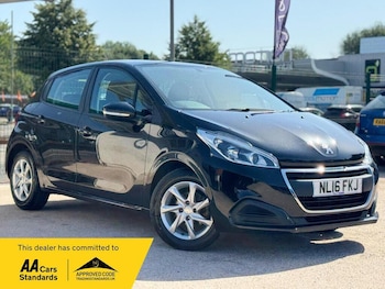 Used Peugeot 208 2016 for sale - 79012799: Photo