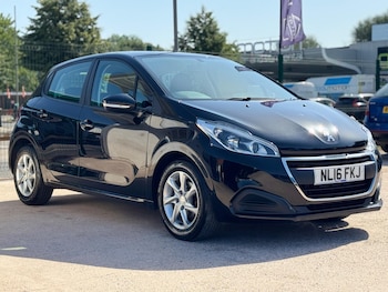 Used Peugeot 208 2016 for sale - 79012799: Photo