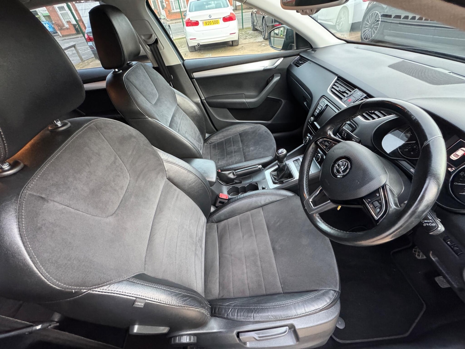 Used Skoda Octavia 2015 for sale - 77585683: Photo 4