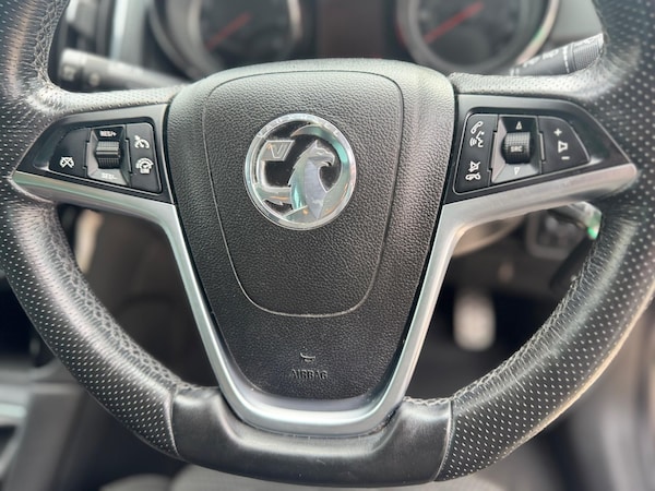 Used Vauxhall Zafira Tourer 2013 for sale - 75670866: Photo 33