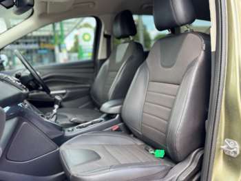 Used Ford Kuga 2015 for sale - 74965517: Photo