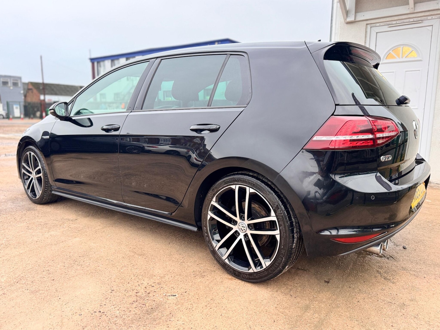 Used Volkswagen Golf 2015 for sale - 77970411: Photo 11